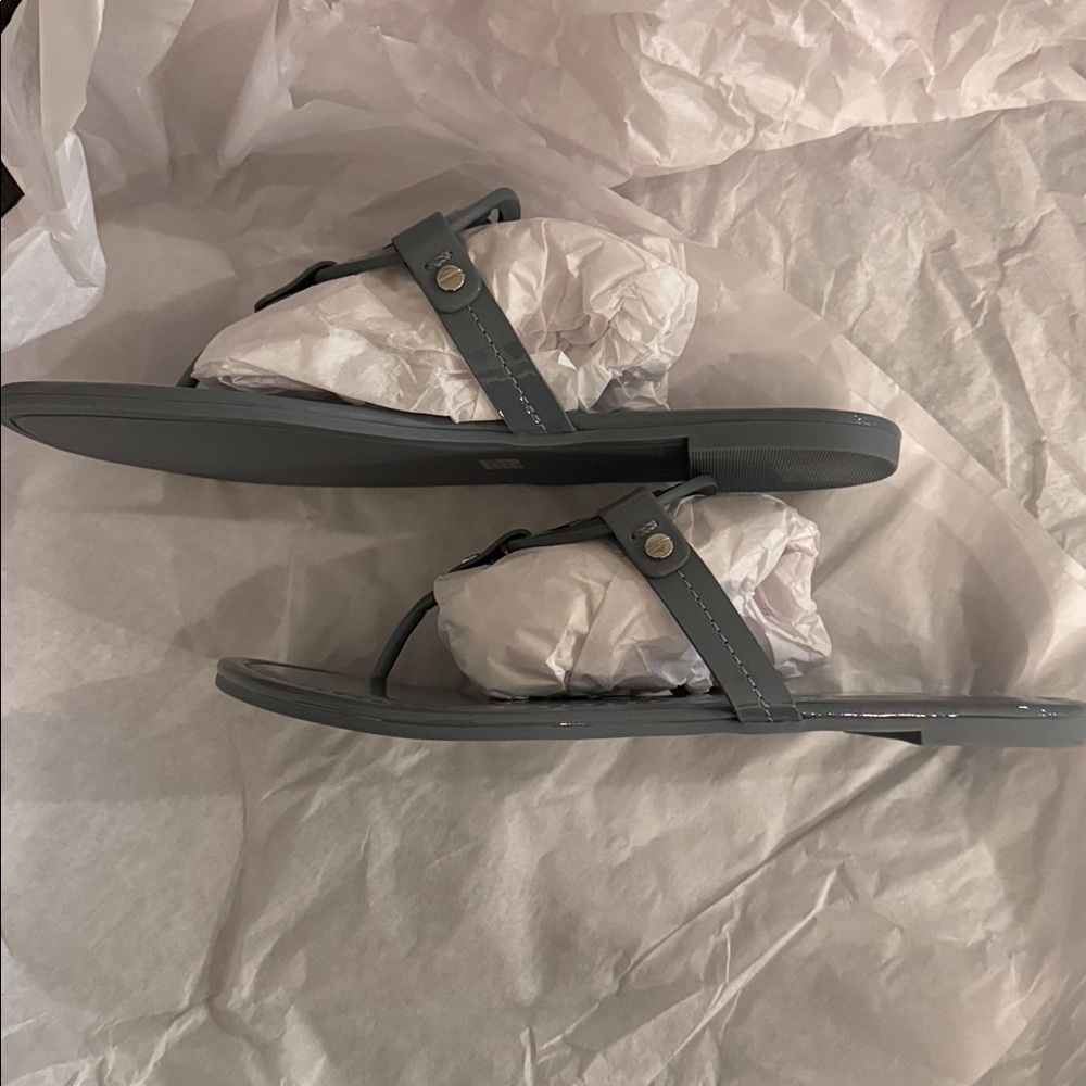 Tory Burch New In Box Rainwater Gray Patent Leather Miller Sandal … size 8 - Picture 8 of 12